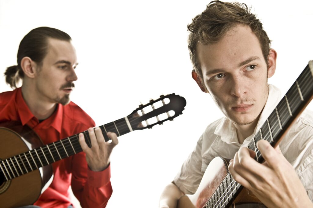 Copenhagen Guitar Duo, den ene spiller guitar