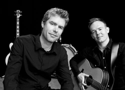 Good Times, to musikere i sort-hvid med guitar